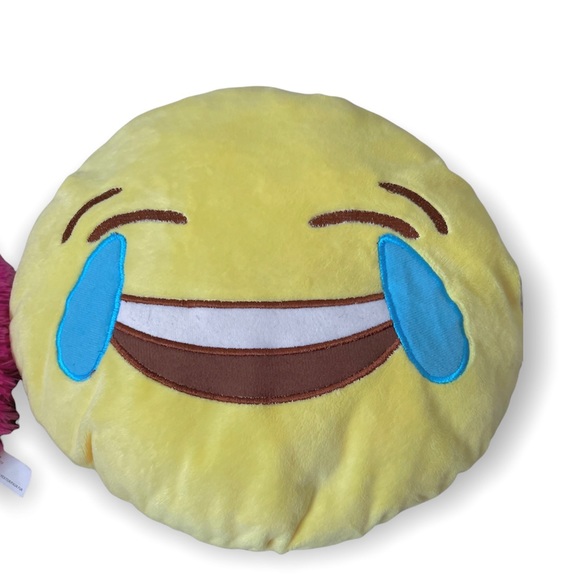 2 Emoji throw pillows 1 hot pink female with sequin bow and 1 laughing emoji - Picture 5 of 11